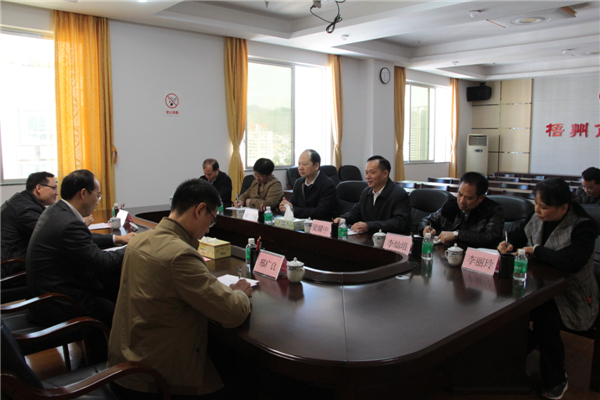 市委常委、組織部部長(zhǎng)張惠強(qiáng)到市總工會(huì)調(diào)研