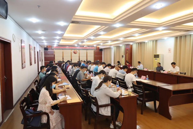 市總工會履職盡責(zé)維護職工合法權(quán)益，創(chuàng)造和諧社會環(huán)境喜迎二十大