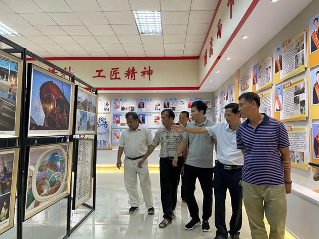 全市職工攝影展開幕，每一張都是超然大片