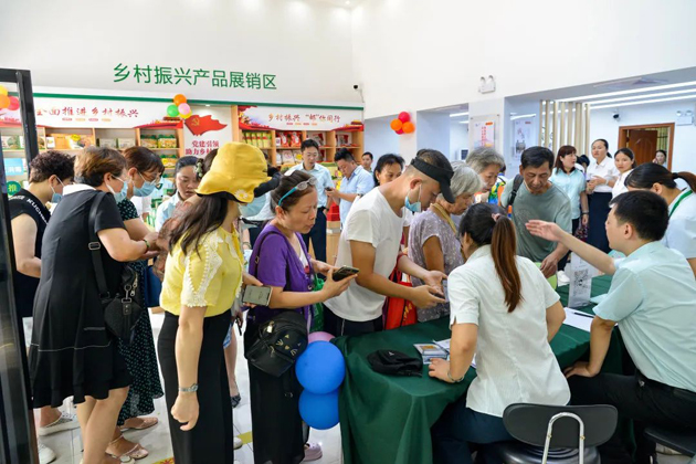 好消息！郵政鄉(xiāng)村振興產(chǎn)品展銷館正式啟動